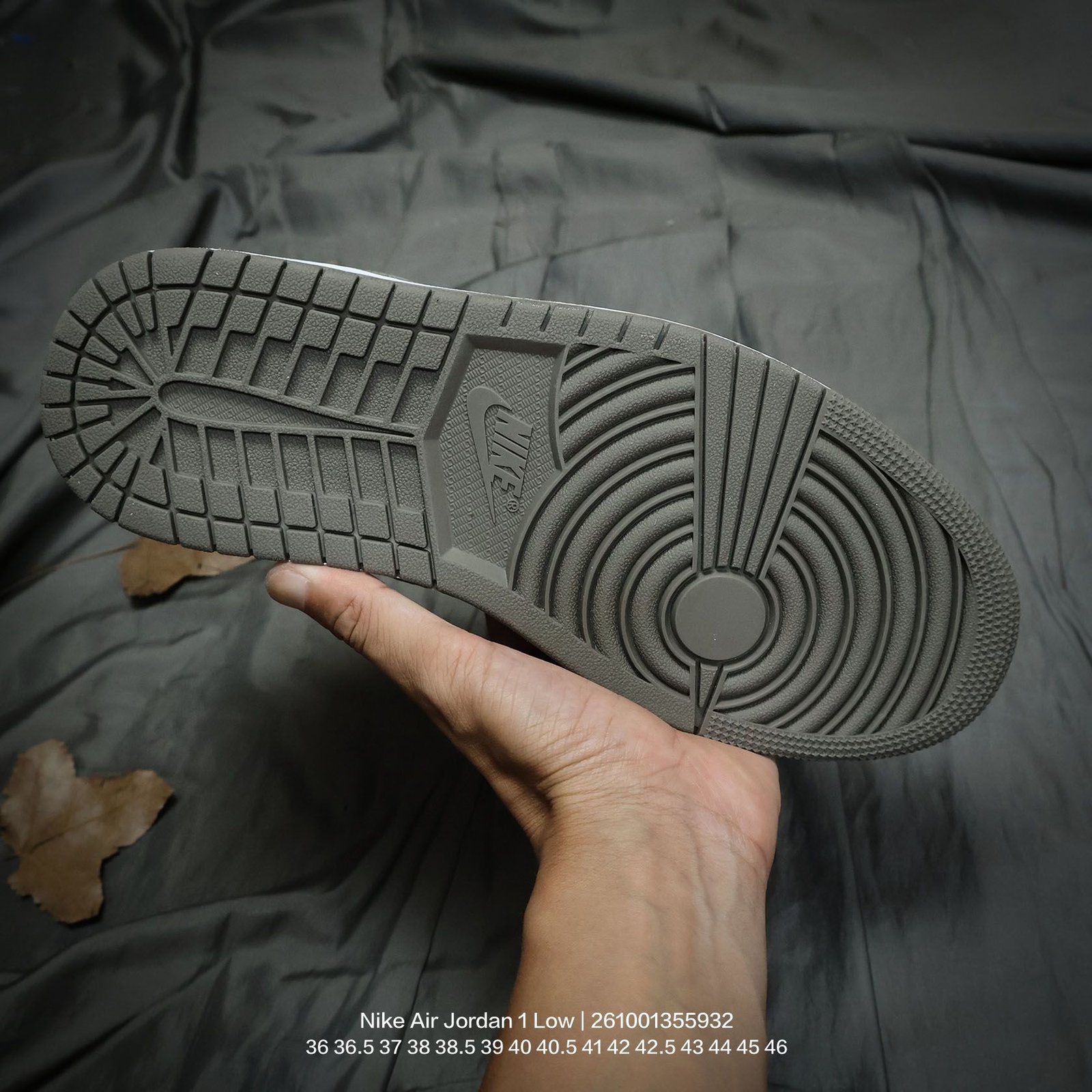 Tênis Nike Air Jordan 1 Low - Imagem 5