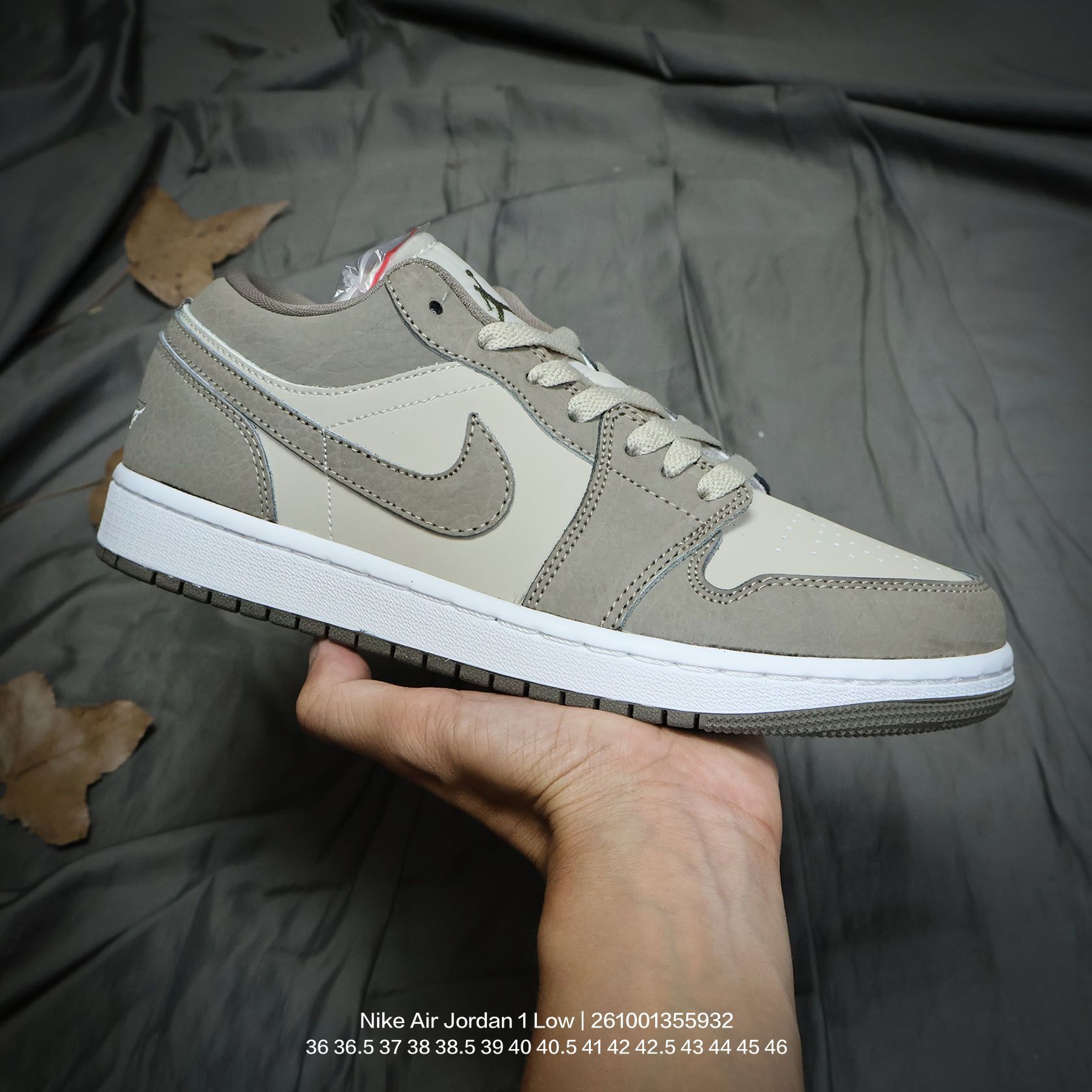Tênis Nike Air Jordan 1 Low