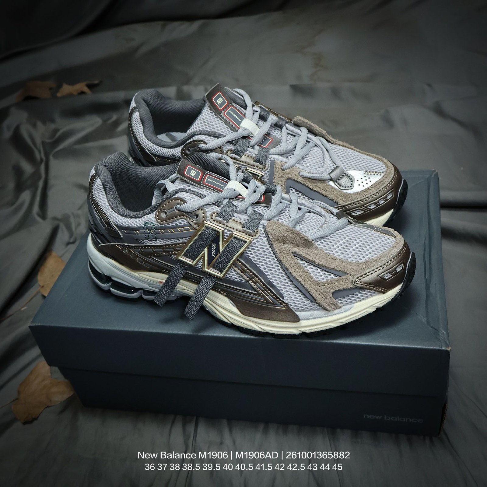 Tênis New Balance M1906