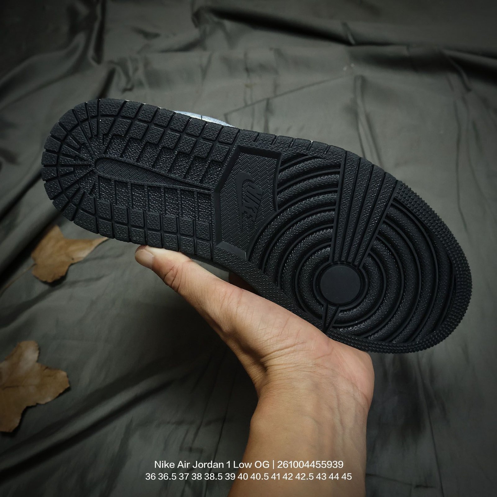 Tênis Nike Air Jordan 1 Low OG - Imagem 5