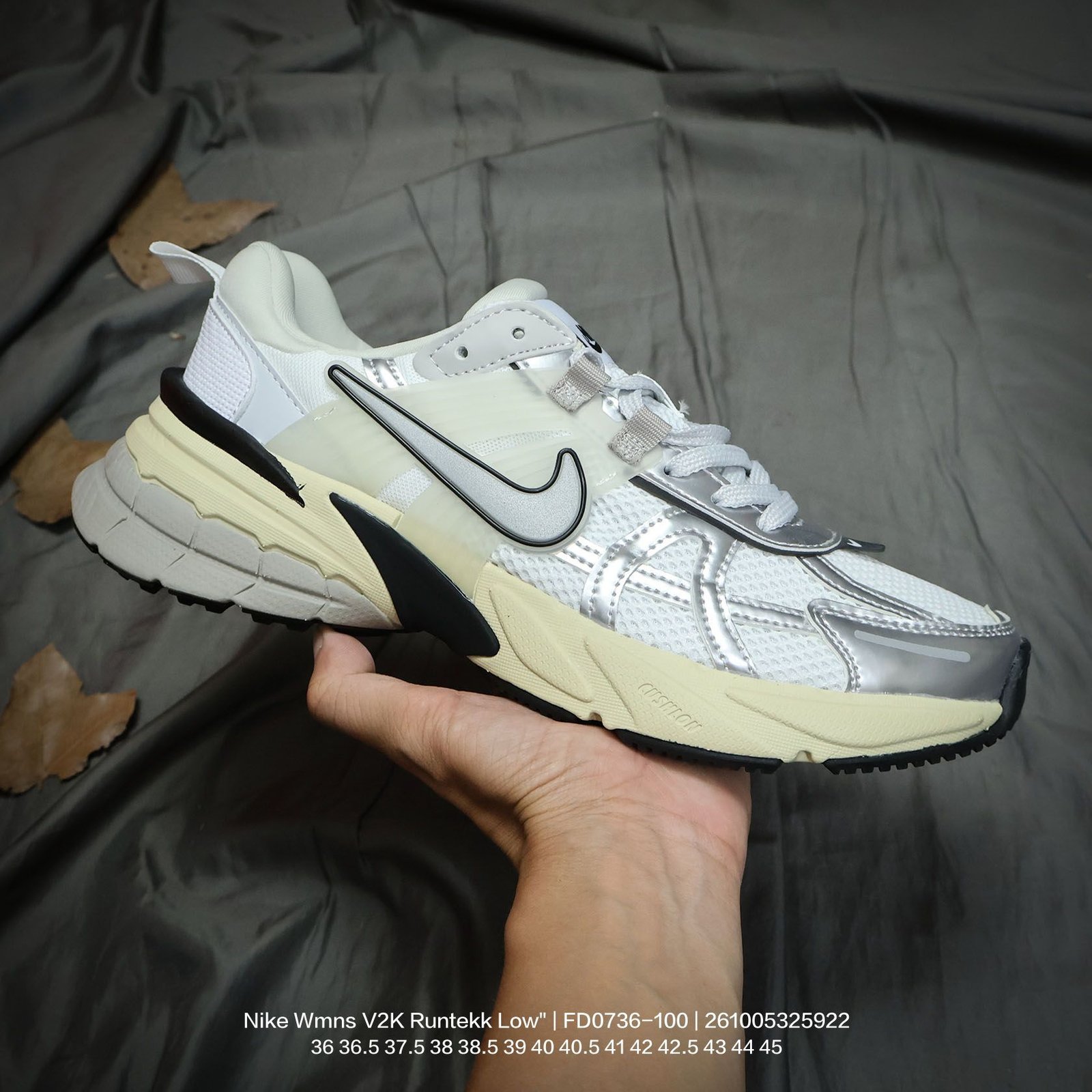 Tênis Nike Wmns V2K Runtekk Low