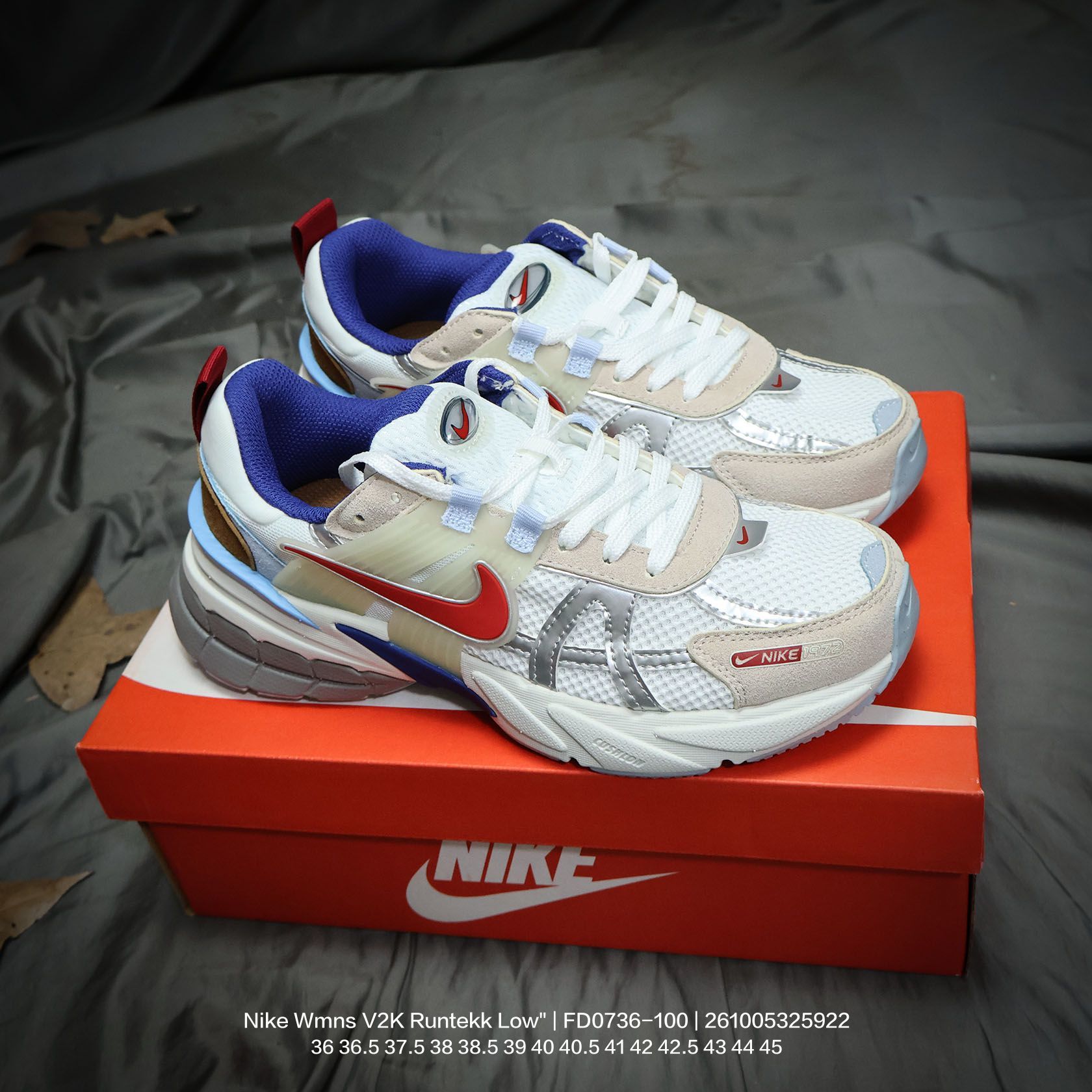 Tênis Nike Wmns V2K Runtekk Low - Imagem 2