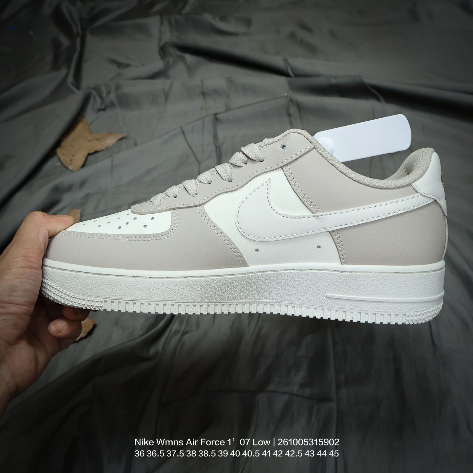 Tênis Nike Wmns Air Force 1 - Imagem 3