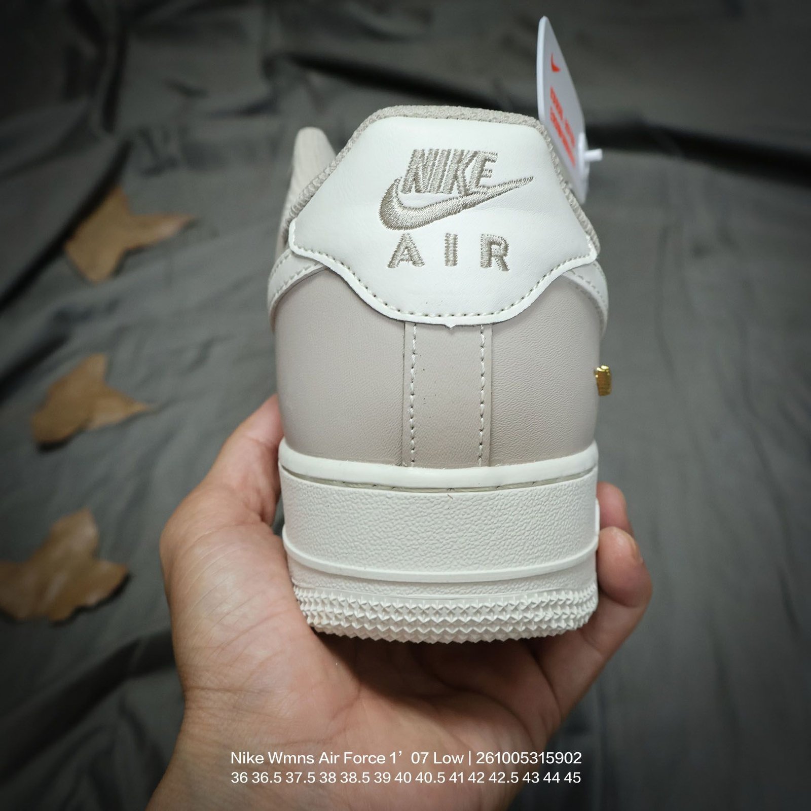 Tênis Nike Wmns Air Force 1 - Imagem 4