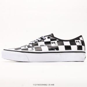 Tênis Vans Authentic 44